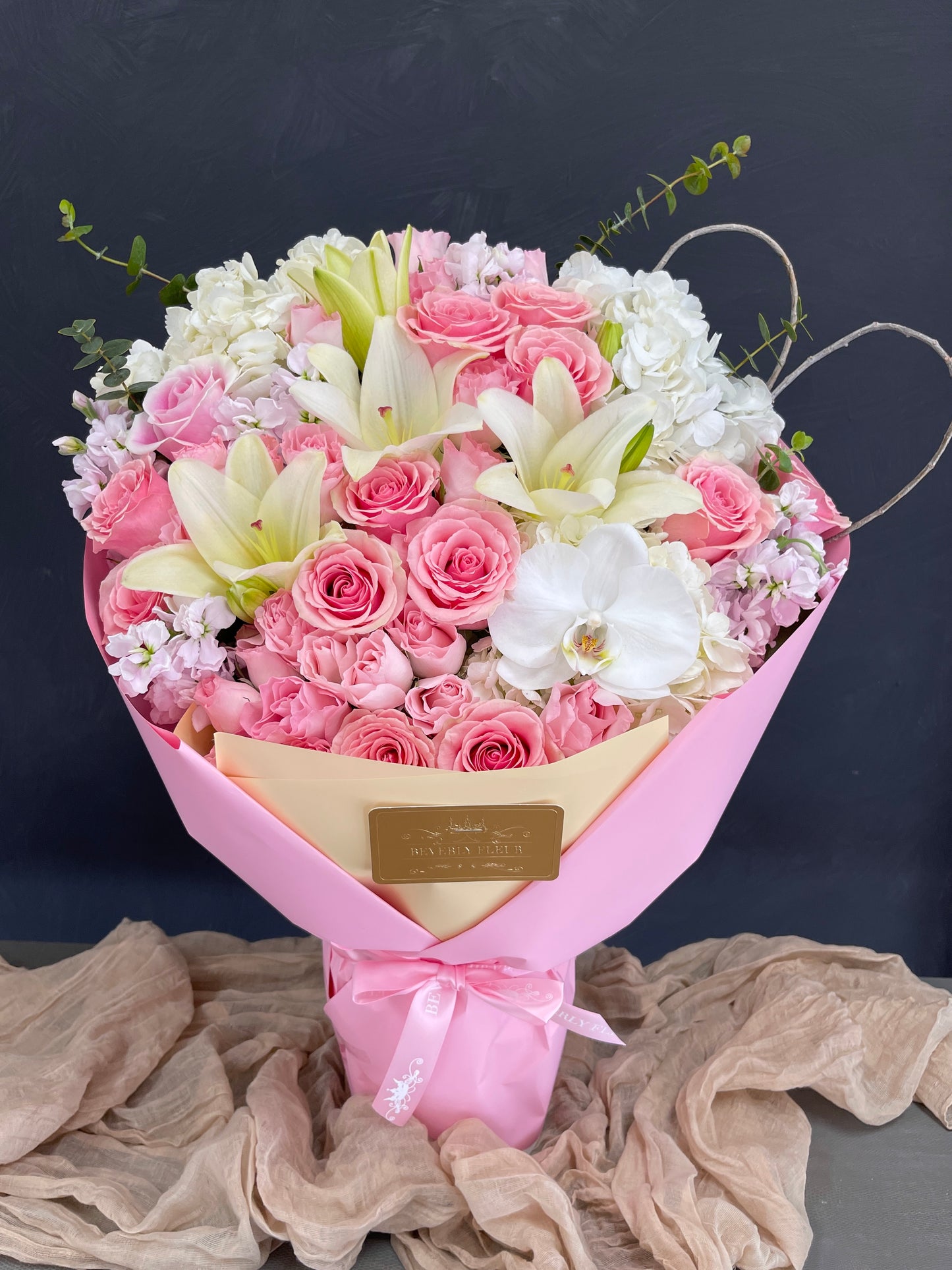 Heart of the Home - Flowers with Vase- Holiday