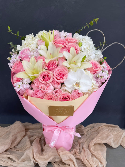 Heart of the Home - Flowers with Vase- Holiday