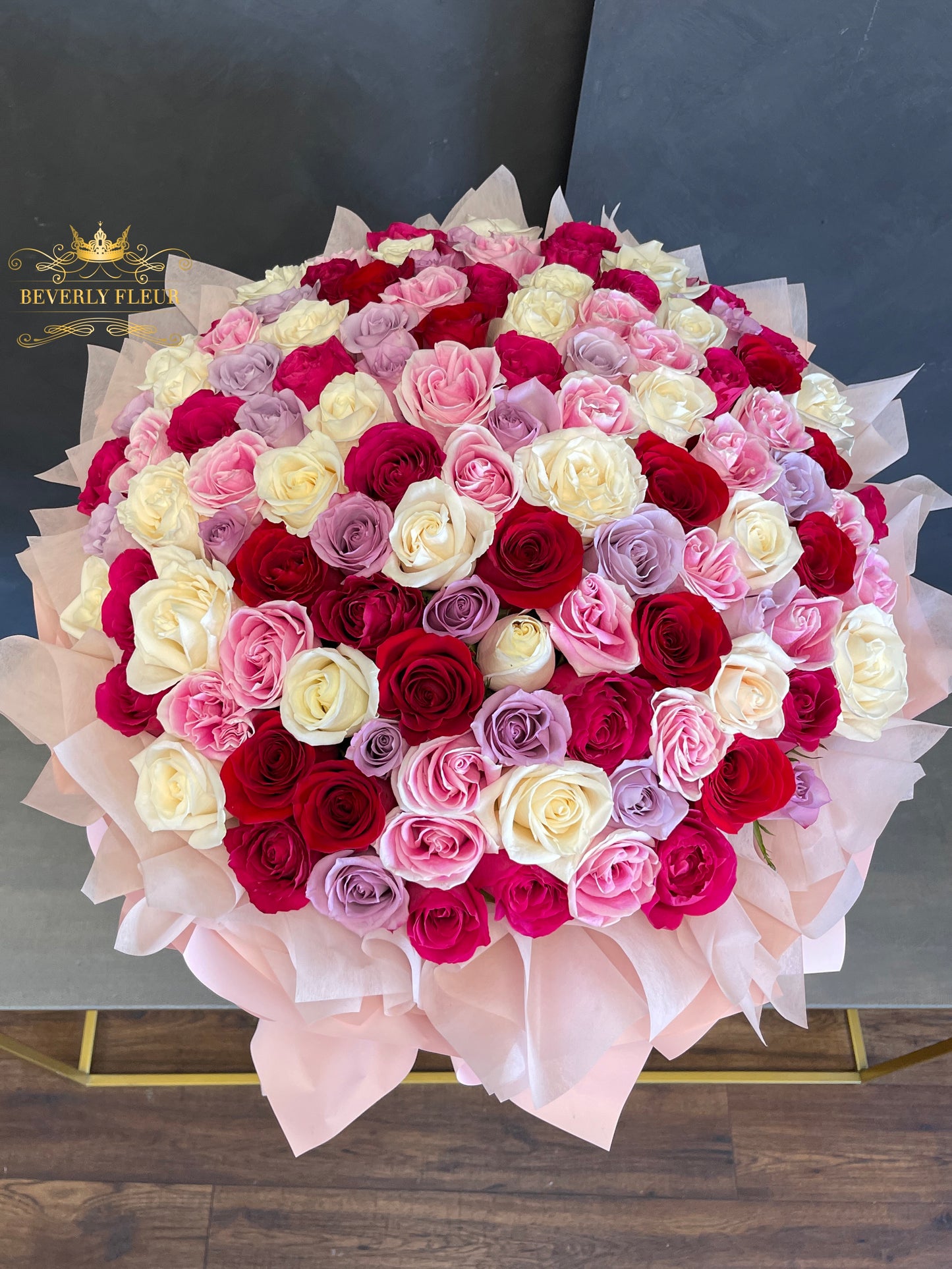 100 Roses Wrap - Flowers with Vase