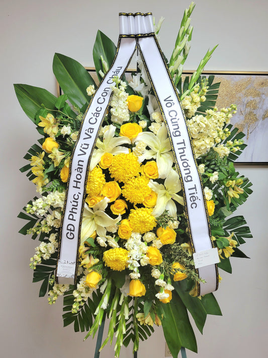 Yellow Roses Spray