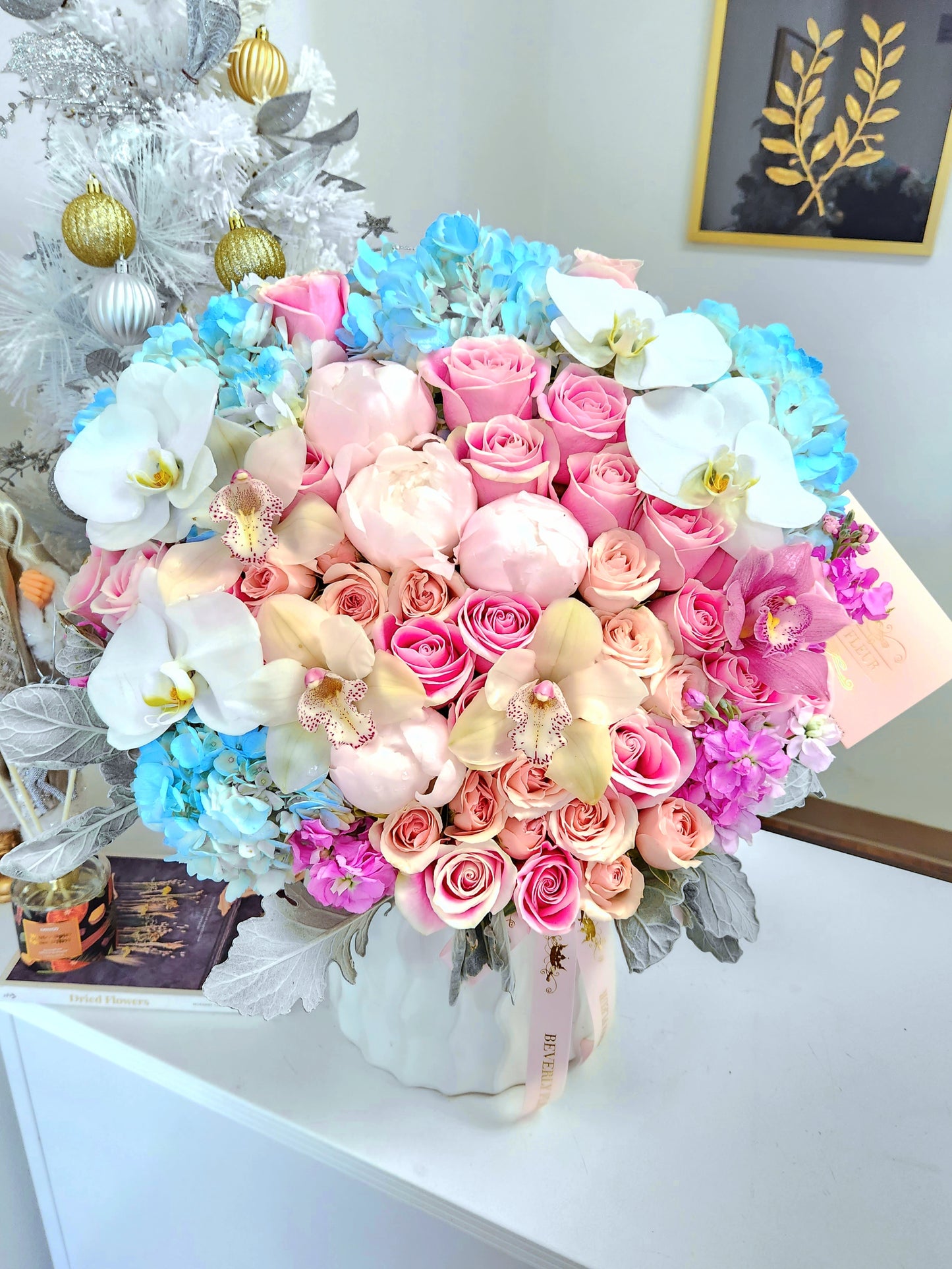 OC Beverly Flowers – Fountain Valley Flowers Delivery - Roses and Orchids  Wooden Box